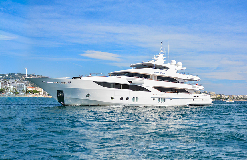 gulf-crafts-flagship-majesty-155-entering-the-cannes-port-for-the-cannes-yachting-festival